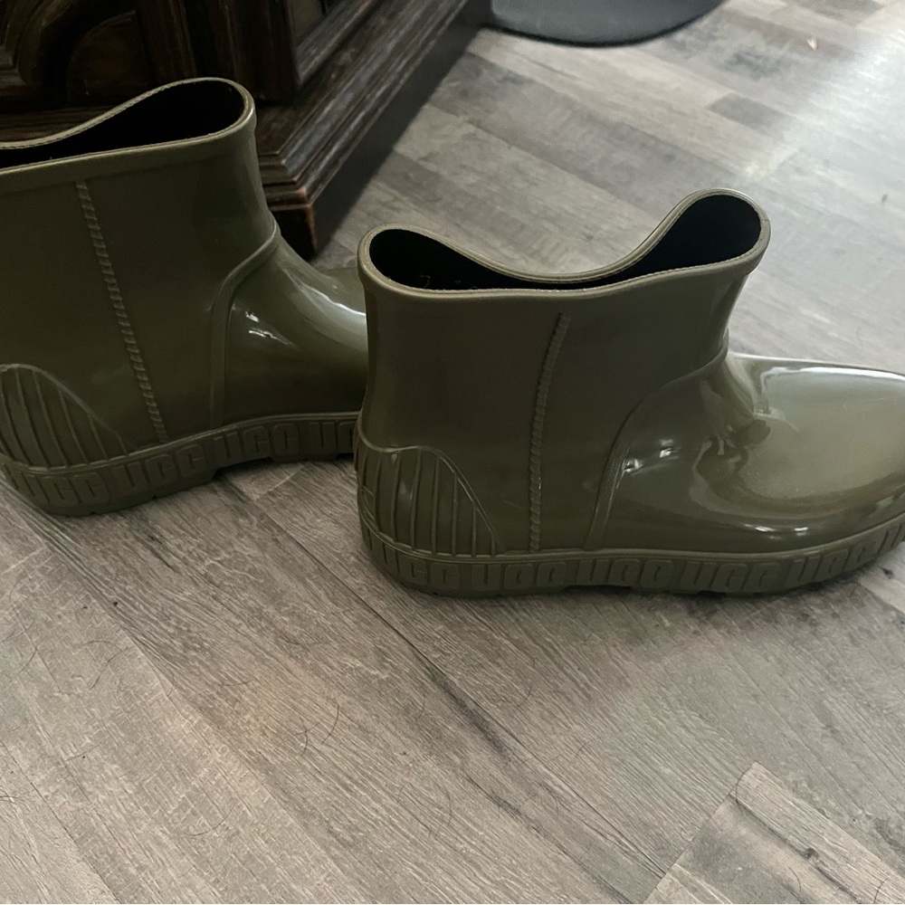 Ugg Olive Green Ankle Rain Boots
